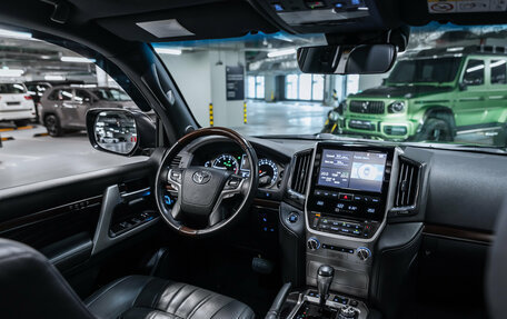 Toyota Land Cruiser 200, 2020 год, 8 200 000 рублей, 2 фотография