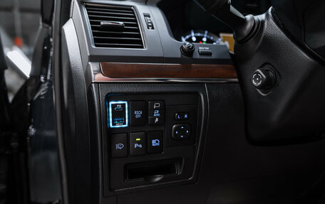 Toyota Land Cruiser 200, 2020 год, 8 200 000 рублей, 15 фотография