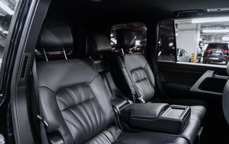 Toyota Land Cruiser 200, 2020 год, 8 200 000 рублей, 23 фотография