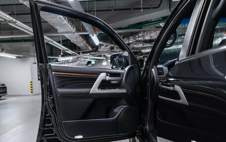 Toyota Land Cruiser 200, 2020 год, 8 200 000 рублей, 25 фотография