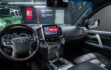 Toyota Land Cruiser 200, 2020 год, 8 200 000 рублей, 11 фотография