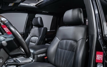 Toyota Land Cruiser 200, 2020 год, 8 200 000 рублей, 21 фотография