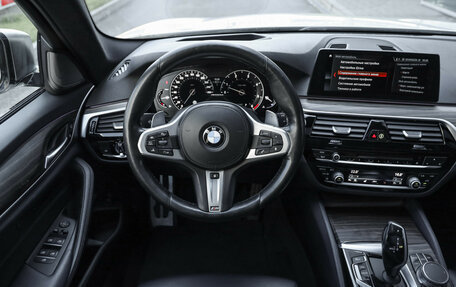 BMW 5 серия, 2018 год, 3 499 000 рублей, 16 фотография