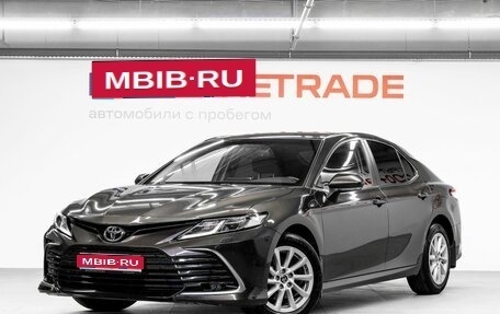 Toyota Camry, 2021 год, 3 300 000 рублей, 1 фотография