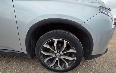 Mitsubishi Outlander III рестайлинг 3, 2014 год, 1 450 000 рублей, 27 фотография