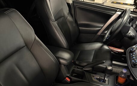 Toyota RAV4, 2019 год, 2 670 000 рублей, 6 фотография