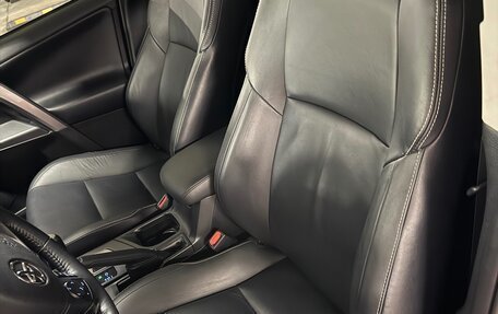 Toyota RAV4, 2019 год, 2 670 000 рублей, 7 фотография