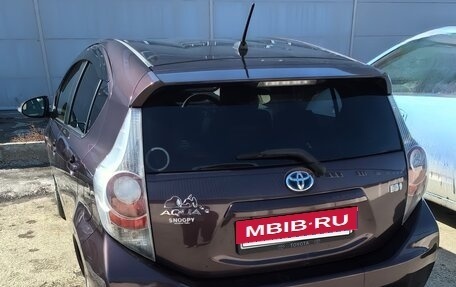 Toyota Aqua I, 2014 год, 750 000 рублей, 2 фотография