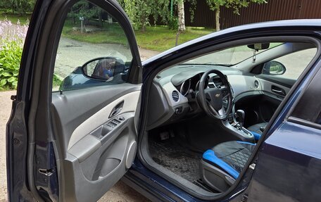 Chevrolet Cruze II, 2010 год, 495 000 рублей, 8 фотография