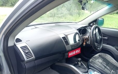 Mitsubishi Outlander III рестайлинг 3, 2005 год, 750 000 рублей, 4 фотография