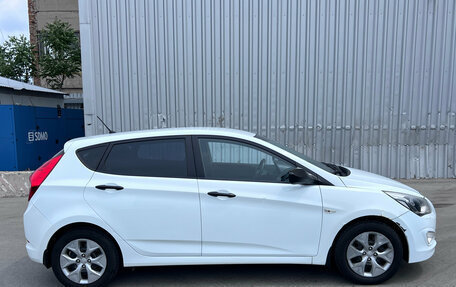 Hyundai Solaris II рестайлинг, 2015 год, 696 000 рублей, 4 фотография