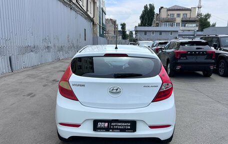 Hyundai Solaris II рестайлинг, 2015 год, 696 000 рублей, 5 фотография