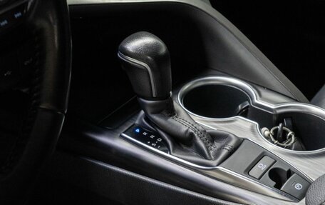 Toyota Camry, 2021 год, 3 300 000 рублей, 11 фотография