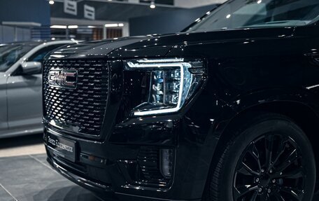 GMC Yukon IV, 2022 год, 11 900 000 рублей, 2 фотография