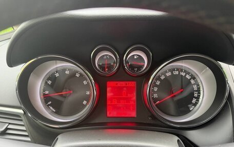 Opel Zafira C рестайлинг, 2013 год, 900 000 рублей, 13 фотография