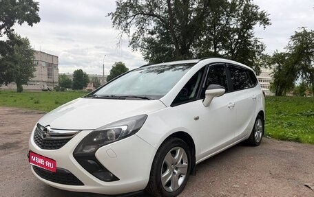 Opel Zafira C рестайлинг, 2013 год, 900 000 рублей, 1 фотография
