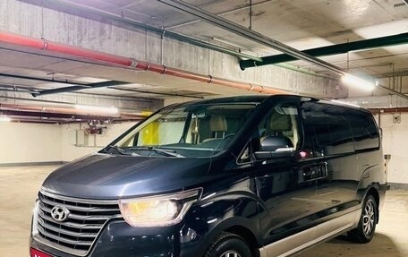 Hyundai H-1 II рестайлинг, 2021 год, 3 450 000 рублей, 1 фотография