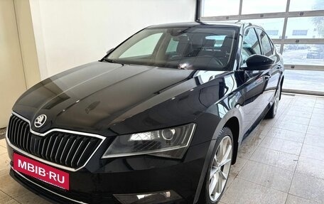 Skoda Superb III рестайлинг, 2015 год, 1 650 000 рублей, 1 фотография