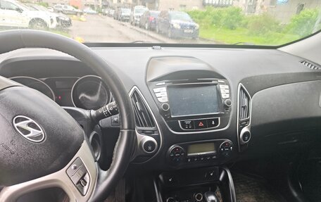 Hyundai ix35 I рестайлинг, 2012 год, 920 000 рублей, 5 фотография
