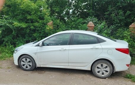 Hyundai Solaris II рестайлинг, 2014 год, 1 300 000 рублей, 2 фотография