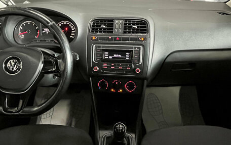Volkswagen Polo VI (EU Market), 2016 год, 600 000 рублей, 7 фотография