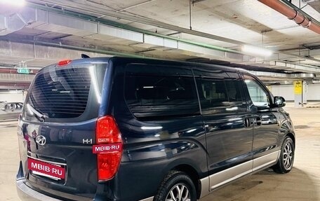 Hyundai H-1 II рестайлинг, 2021 год, 3 450 000 рублей, 8 фотография