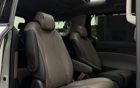 KIA Carnival, 2025 год, 4 810 000 рублей, 16 фотография