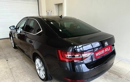 Skoda Superb III рестайлинг, 2015 год, 1 650 000 рублей, 6 фотография