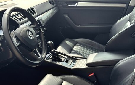 Skoda Superb III рестайлинг, 2015 год, 1 650 000 рублей, 29 фотография