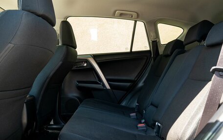 Toyota RAV4, 2019 год, 2 430 000 рублей, 12 фотография