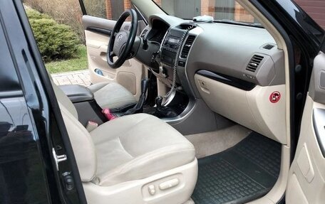 Toyota Land Cruiser Prado 120 рестайлинг, 2008 год, 2 200 000 рублей, 3 фотография