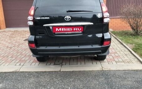 Toyota Land Cruiser Prado 120 рестайлинг, 2008 год, 2 200 000 рублей, 2 фотография