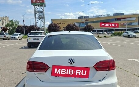 Volkswagen Jetta VI, 2014 год, 920 000 рублей, 7 фотография