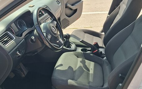Volkswagen Jetta VI, 2014 год, 920 000 рублей, 13 фотография