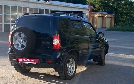 Chevrolet Niva I рестайлинг, 2010 год, 490 000 рублей, 5 фотография