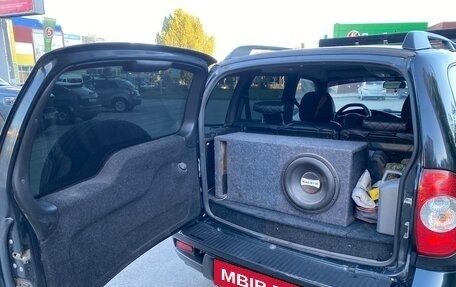 Chevrolet Niva I рестайлинг, 2010 год, 490 000 рублей, 21 фотография