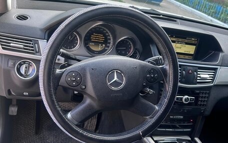 Mercedes-Benz E-Класс, 2011 год, 1 550 000 рублей, 10 фотография