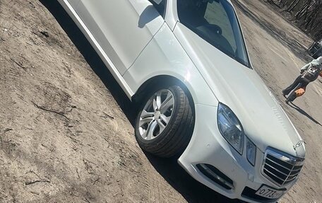 Mercedes-Benz E-Класс, 2011 год, 1 550 000 рублей, 5 фотография