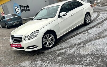 Mercedes-Benz E-Класс, 2011 год, 1 550 000 рублей, 6 фотография