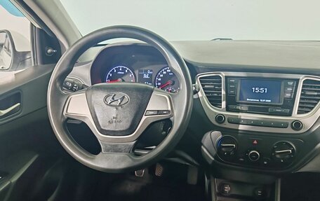Hyundai Solaris II рестайлинг, 2018 год, 450 000 рублей, 11 фотография