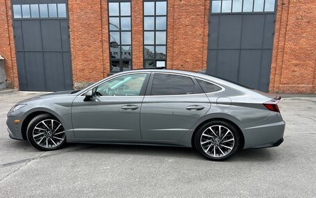 Hyundai Sonata VIII, 2021 год, 2 370 000 рублей, 3 фотография