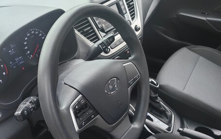 Hyundai Solaris II рестайлинг, 2021 год, 1 500 000 рублей, 14 фотография