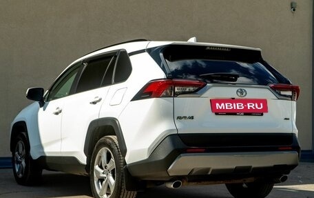 Toyota RAV4, 2020 год, 3 120 000 рублей, 11 фотография