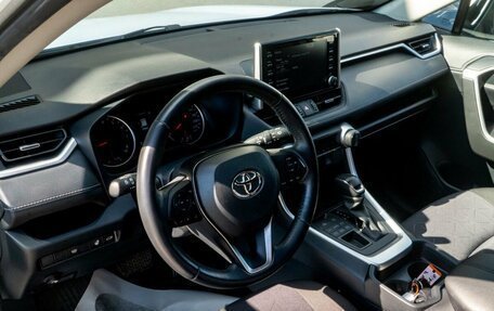 Toyota RAV4, 2020 год, 3 120 000 рублей, 16 фотография