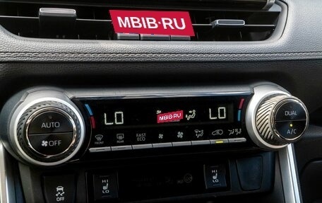Toyota RAV4, 2020 год, 3 120 000 рублей, 26 фотография