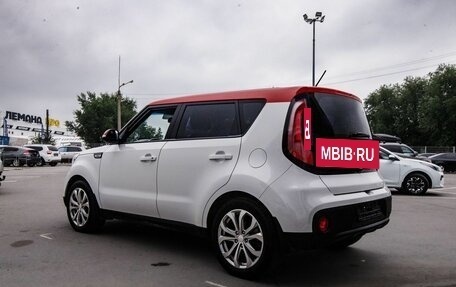 KIA Soul II рестайлинг, 2018 год, 1 600 000 рублей, 8 фотография