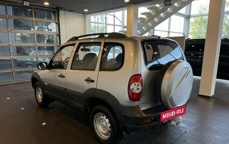 Chevrolet Niva I рестайлинг, 2011 год, 495 000 рублей, 5 фотография