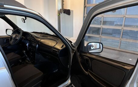 Chevrolet Niva I рестайлинг, 2011 год, 495 000 рублей, 26 фотография
