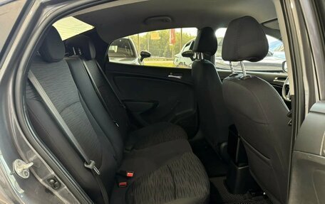 Hyundai Solaris II рестайлинг, 2016 год, 950 000 рублей, 23 фотография