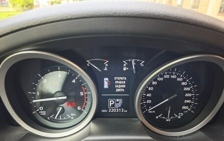 Toyota Land Cruiser 200, 2013 год, 3 650 000 рублей, 4 фотография